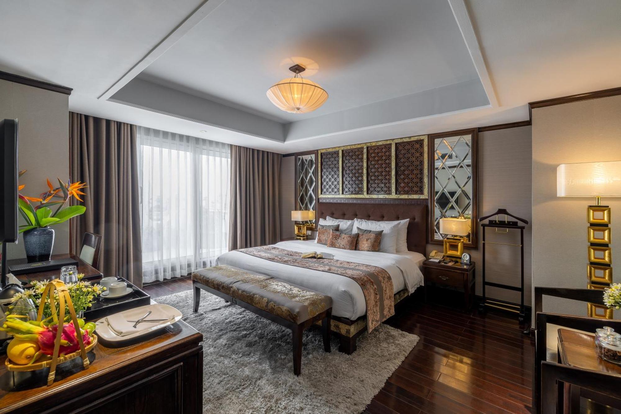 Golden Lotus Luxury Hotel Ханой Екстериор снимка